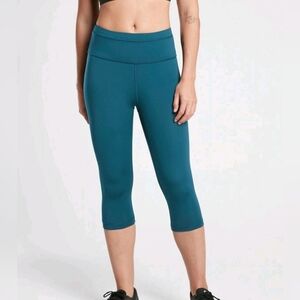 Athleta Accelerate Crop Tight, Oceanic Teal Size 1X